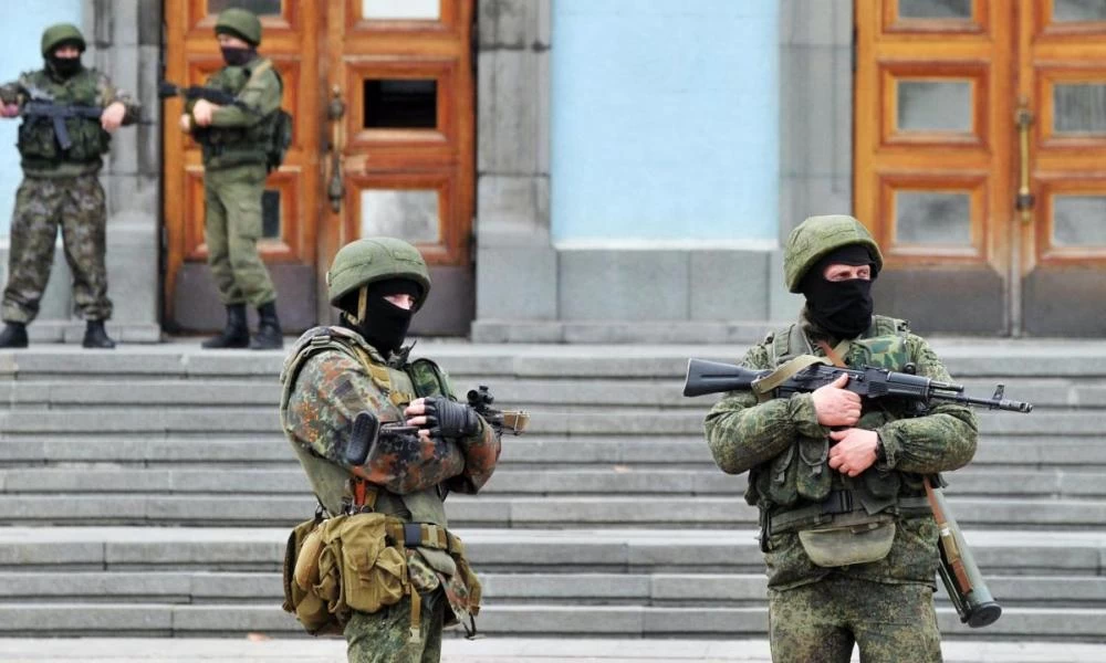 Ζελένσκι: ''100.000 Ρώσοι στρατιώτες κοντά στα σύνορα με την Ουκρανία''